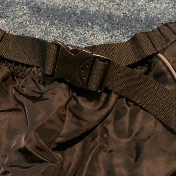 Urban outfitters cargo pants - Picture 2 of 4